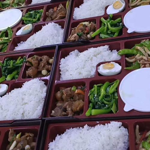 餐饮服务